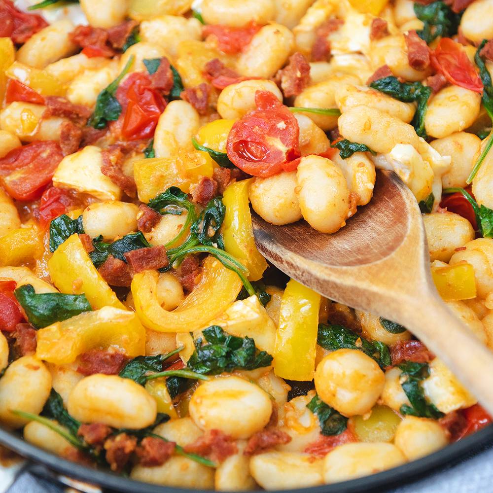 Cheesy Chorizo Gnocchi with Pepper, Tomato & Spinach Blue Sky Eating
