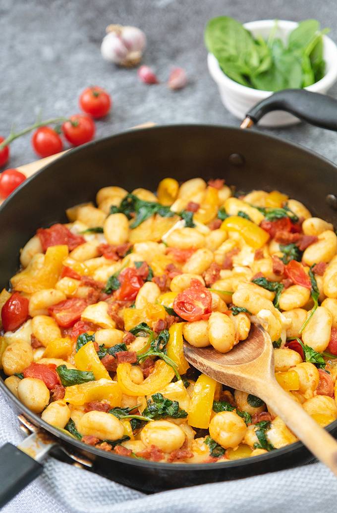 Cheesy Chorizo Gnocchi with Pepper, Tomato & Spinach - Blue Sky Eating